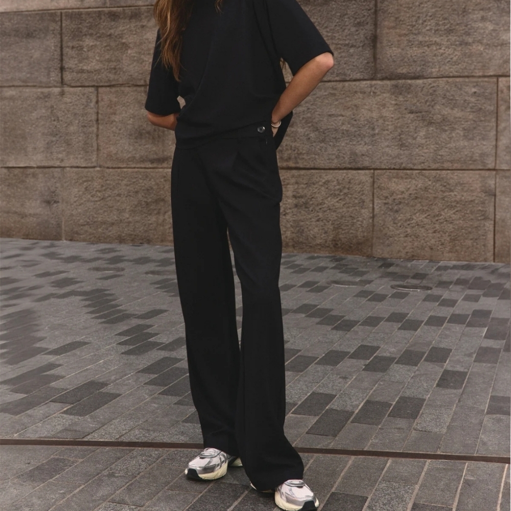 NWT Vuori Maven Wideleg Pants, Black, M
